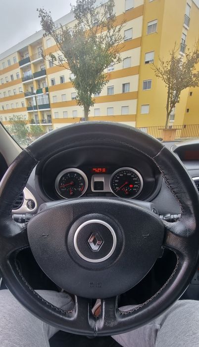 Renault clio 1.2 gasolina 5portas 5lugares