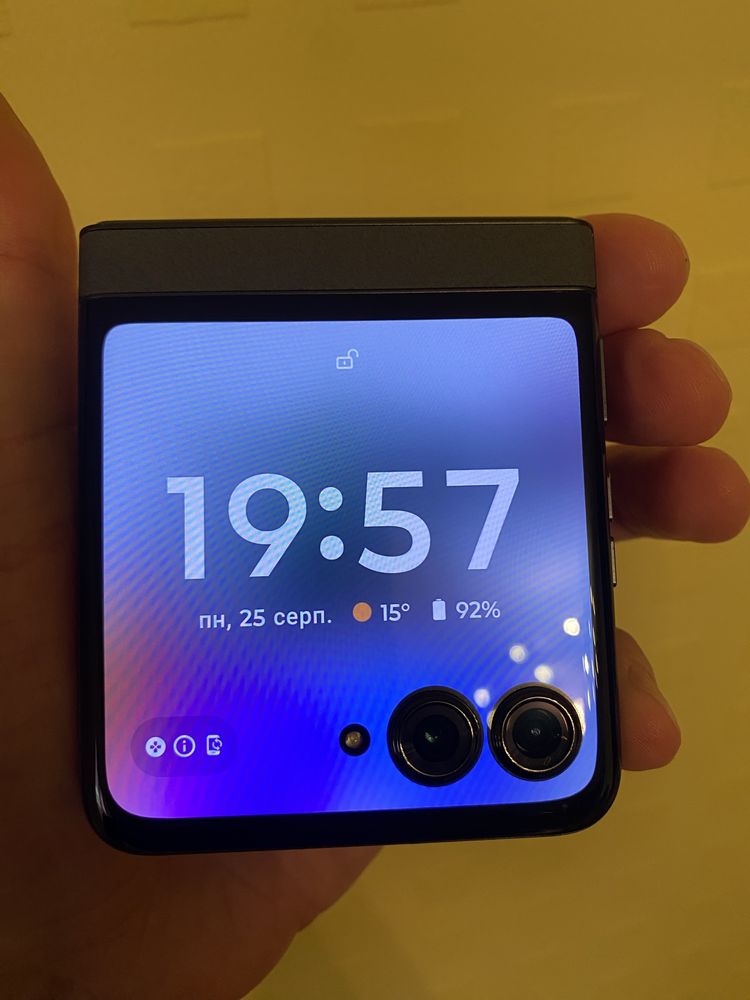 Motorola RAZR 2024 8/256Gb