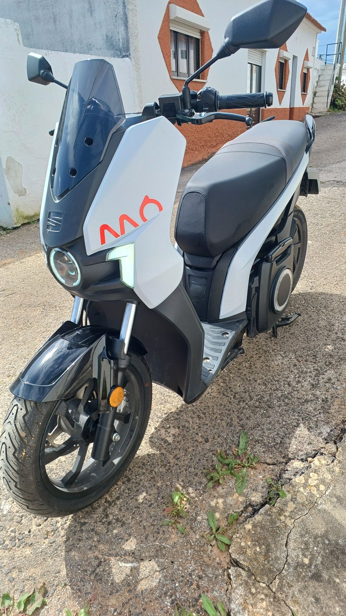 Seat MÓ 125 Elétrica | Abril 2024 | 5.000 km | 4.000€