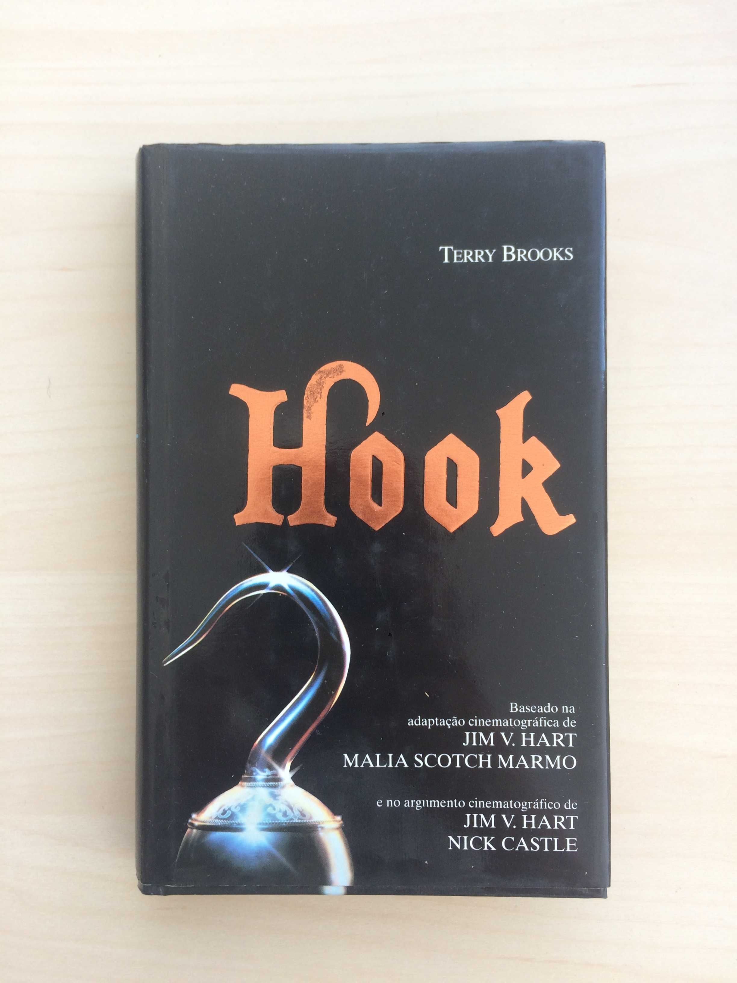 Hook, de Terry Brooks, baseado no filme de Steven Spielberg