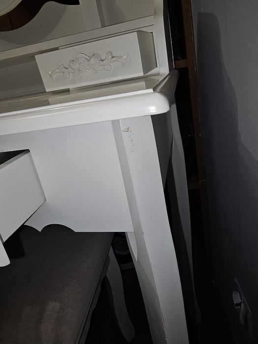 Toaletka z lustrem+ krzeslo do maekup makijazu jako biurko roznordony