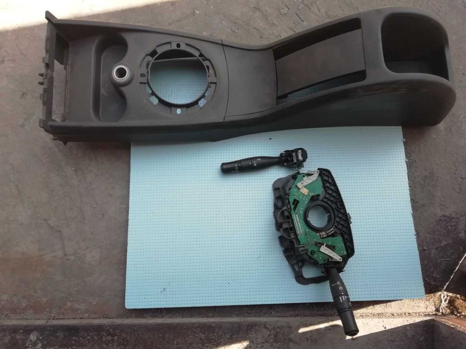 Подрулевой переключатель. Кансоль. на рено меган 2