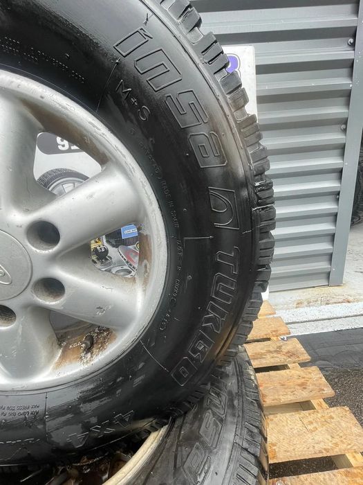 PNEUS 235 75 15 INSATURBO MOUTAIN 4X4 70% DE PISO