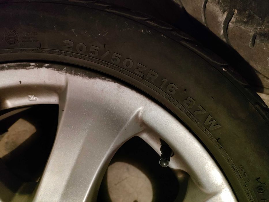 Felgi 16" 5x100 + Opony Federal 595 RS-R semi 205/50 ZR16