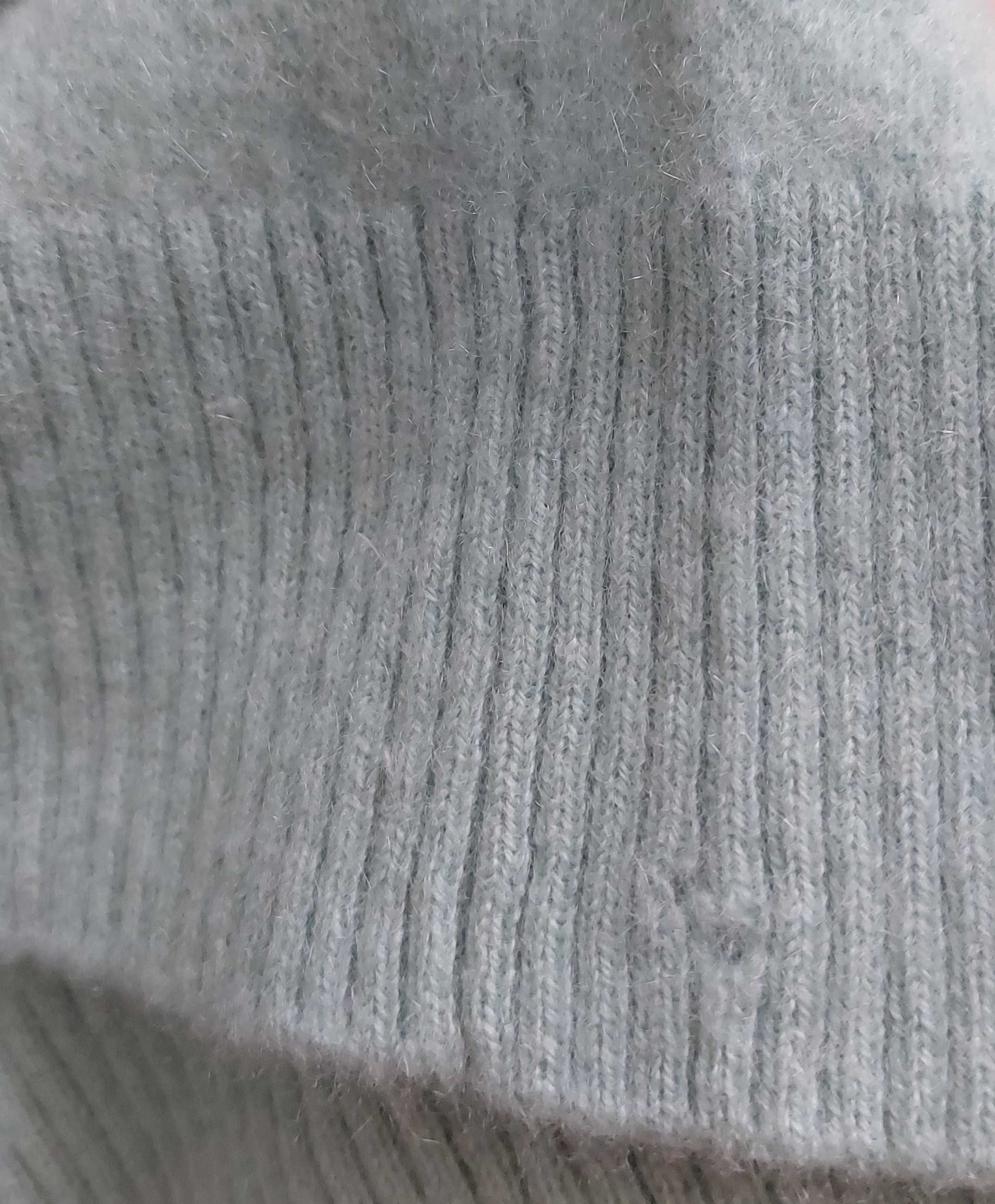 Miętowy sweter C&A z kaszmiru 100%