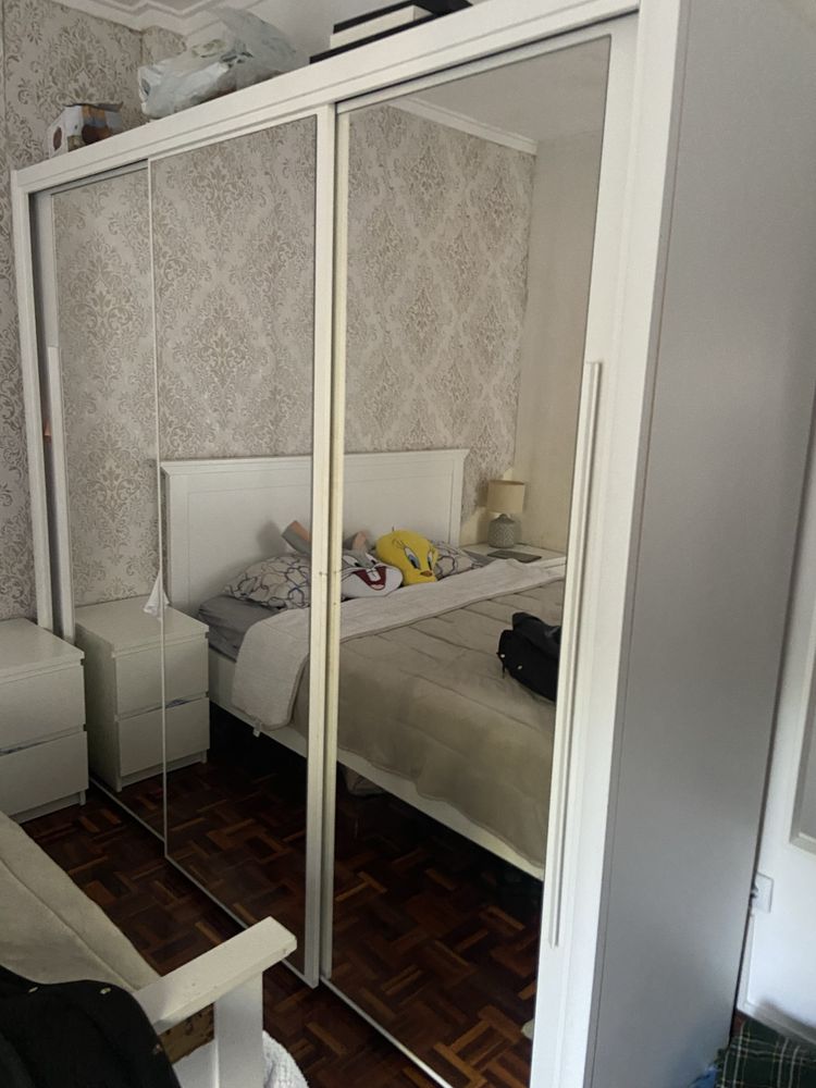 Roupeiro CYRUS portas deslizantes com espelho 231x205cm branco