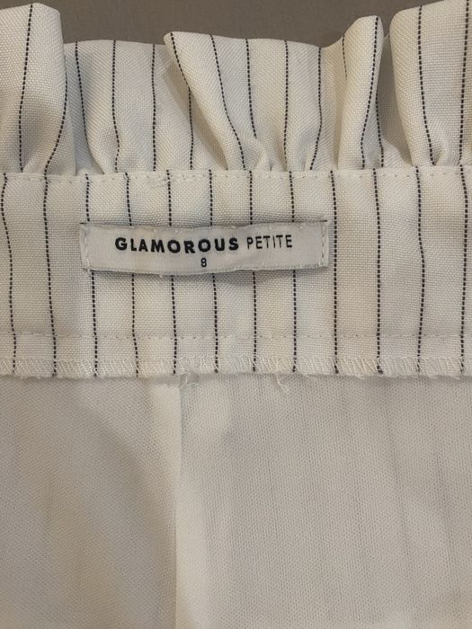 Білі шорти Glamorous