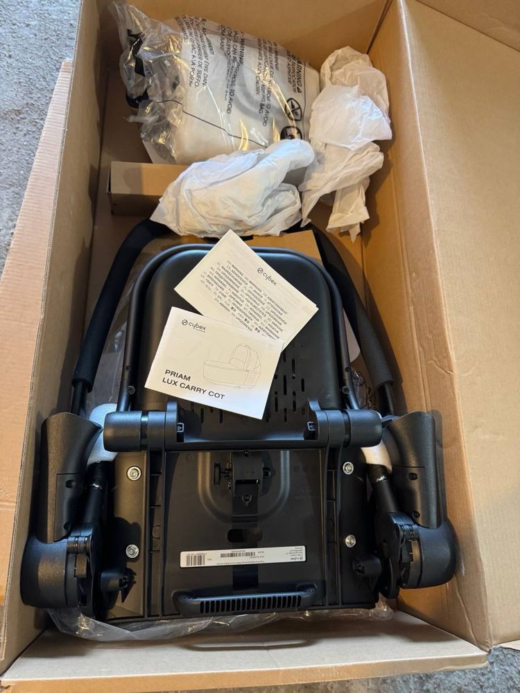 Cybex Priam Khaki Green шасі Chrome Black 4.0