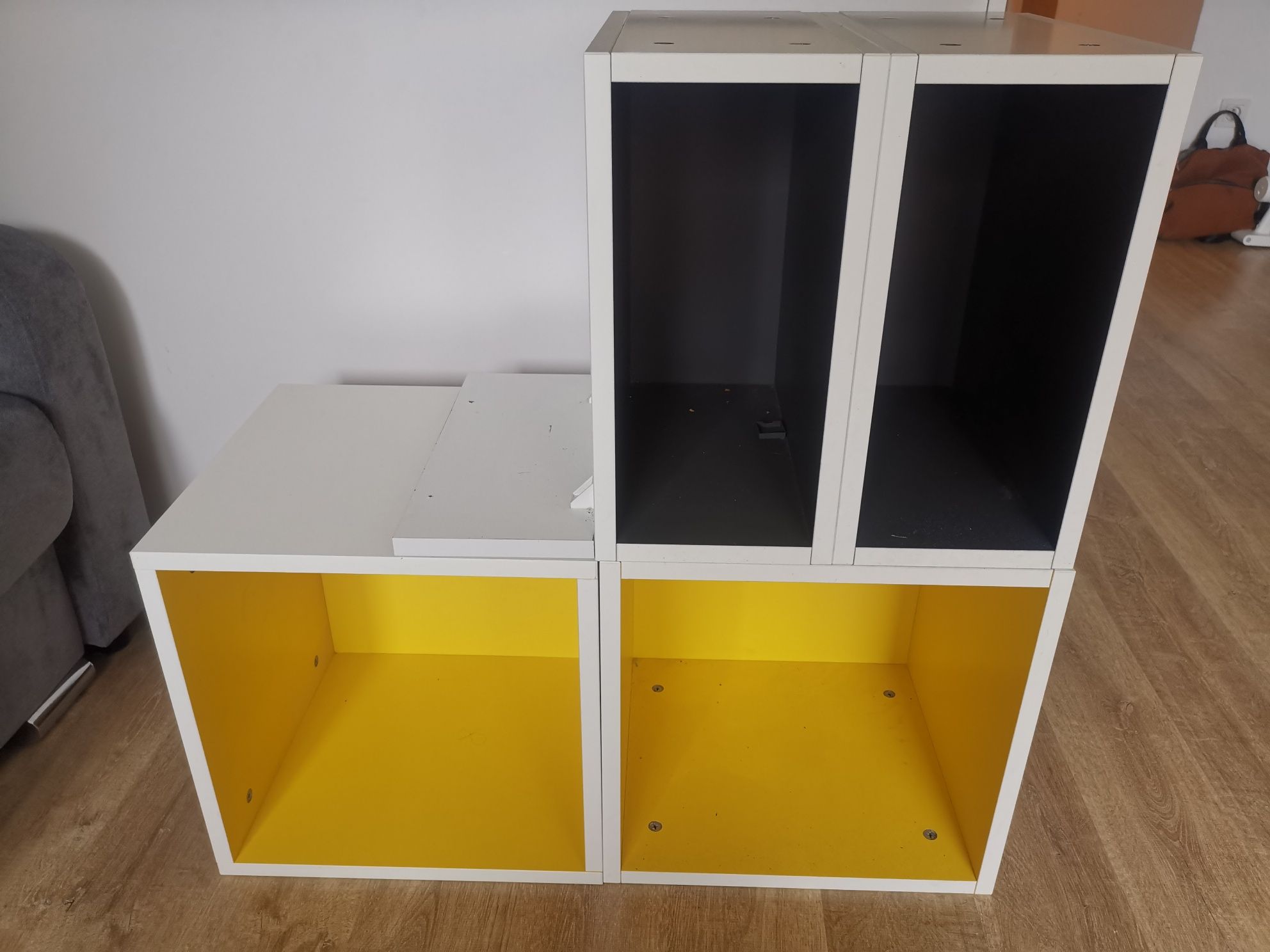 Półki ikea 4 sztuki wiszące