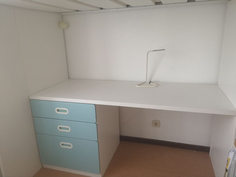 Cama Beliche Ikea com colchão