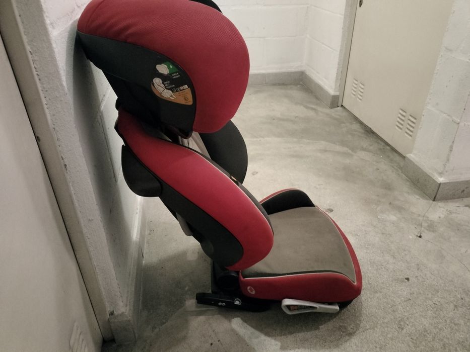 Cadeira auto para menino/a