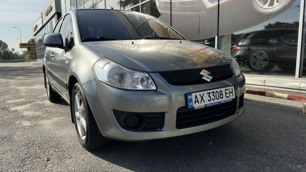 SUZUKI SX4 продаю свій автомобіль