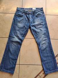 Jeansowe spodnie męskie
Tom Tailor rozm. W34/L32 (wypada na L)