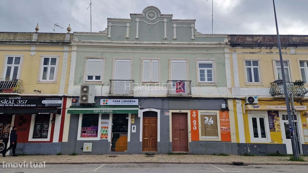 Prédio na Av. Luisa Todi em Setúbal