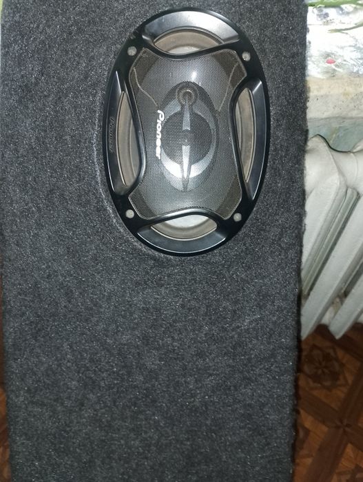 Полка с динамиками на ваз 21099