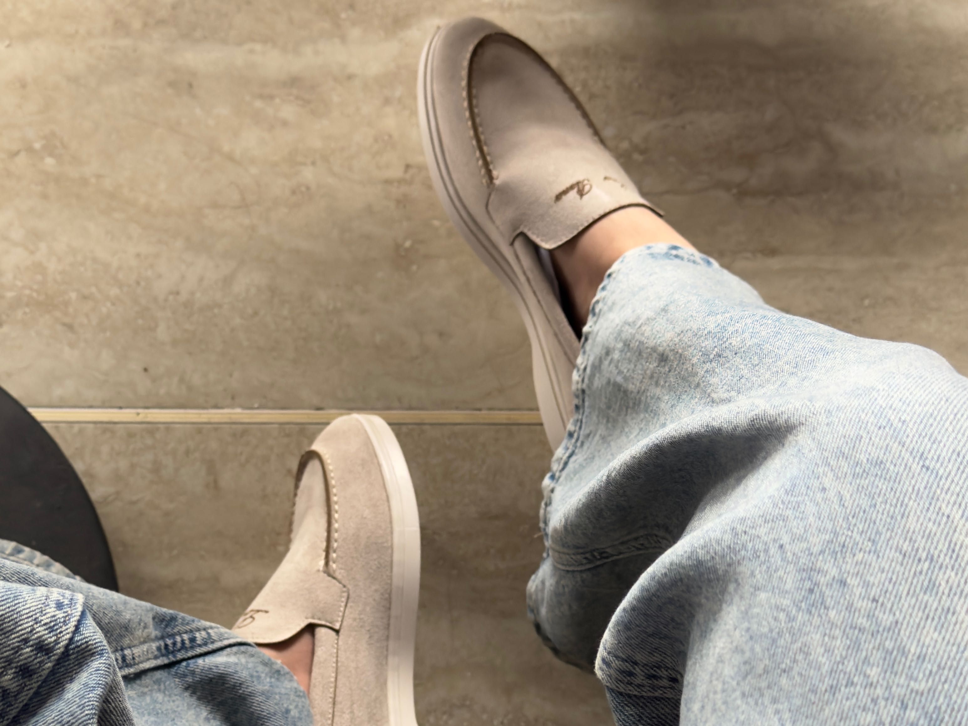 Лофери Loro Piana жіночі 36-40 беж та чорні