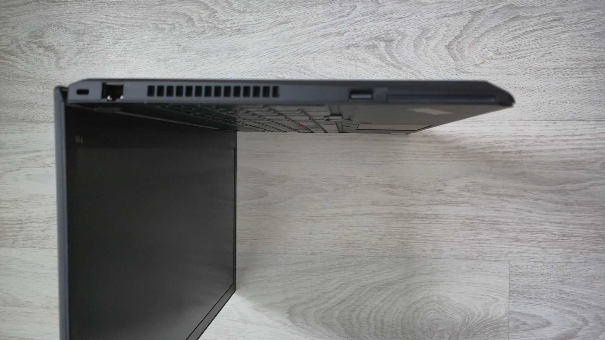 Lenovo  ThinkPAD  T15: i5-10310U + 16GB RAM + 1TB Dysk NVME + Torba