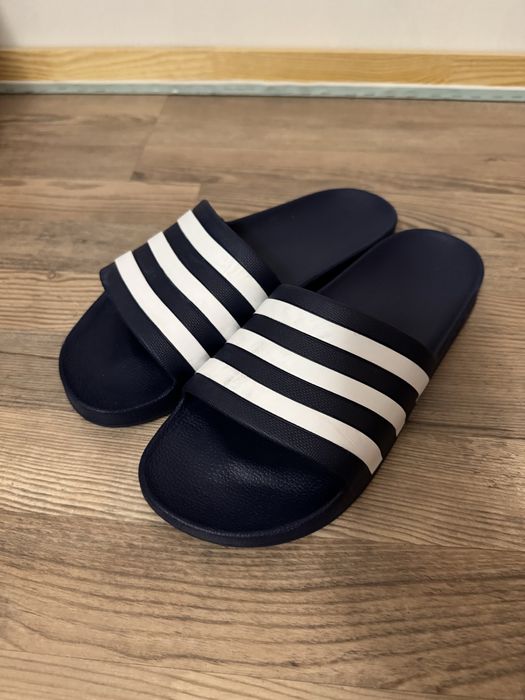 НОВІ оригінальні шльопанці Adidas