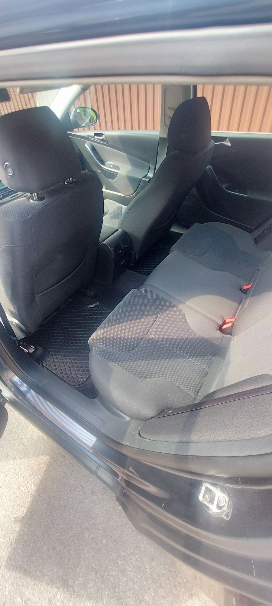 Sprzedam VW Passat 2010 rok 1.6 TDI Common Rail. Klimatronik.