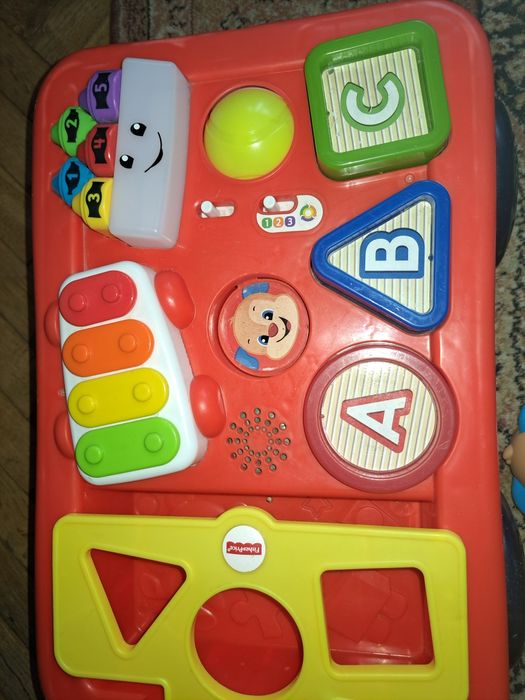 Wózek edukacyjny szczeniaczka Fisher-Price