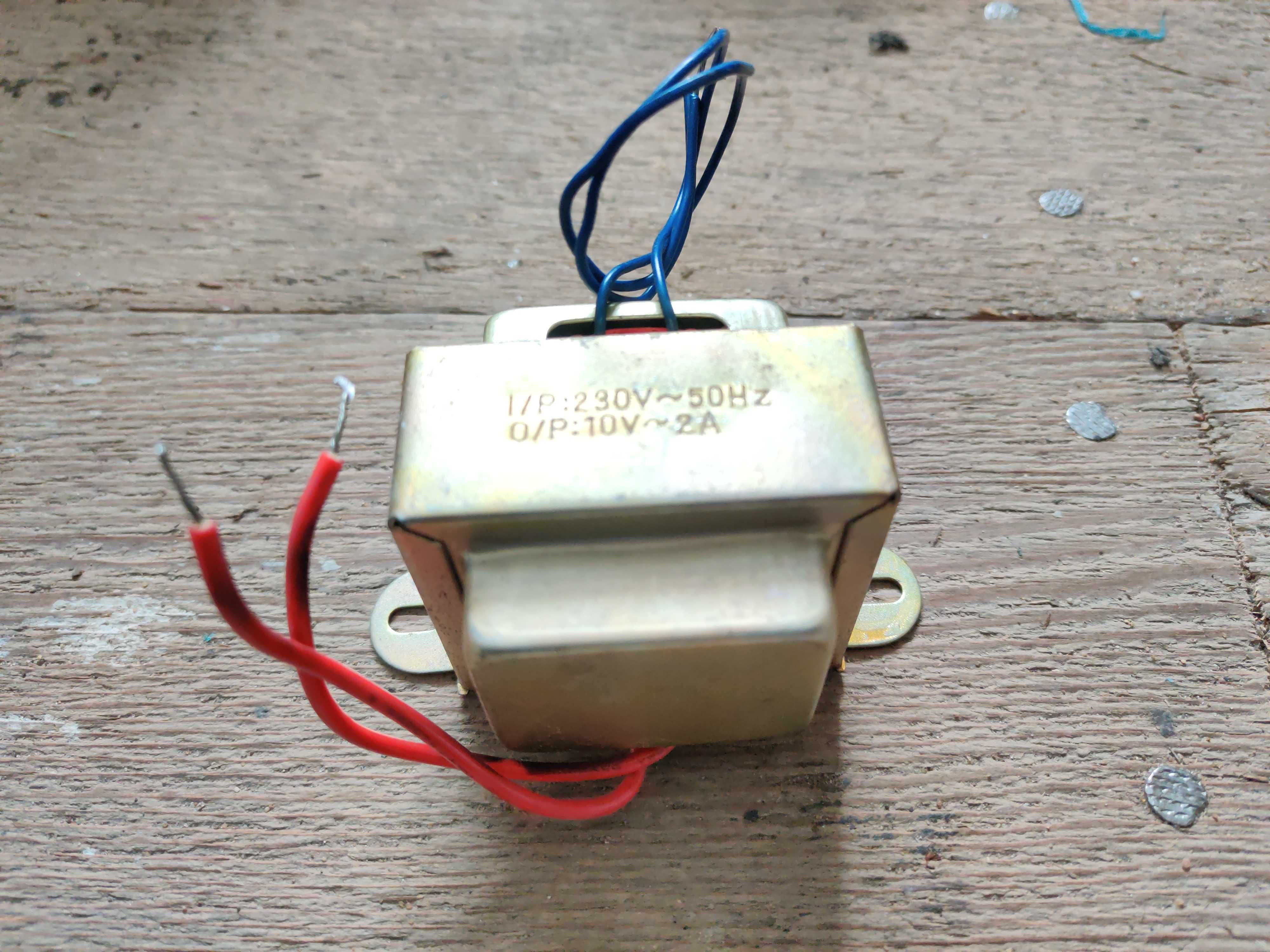 Transformator 20VA 10V 2A