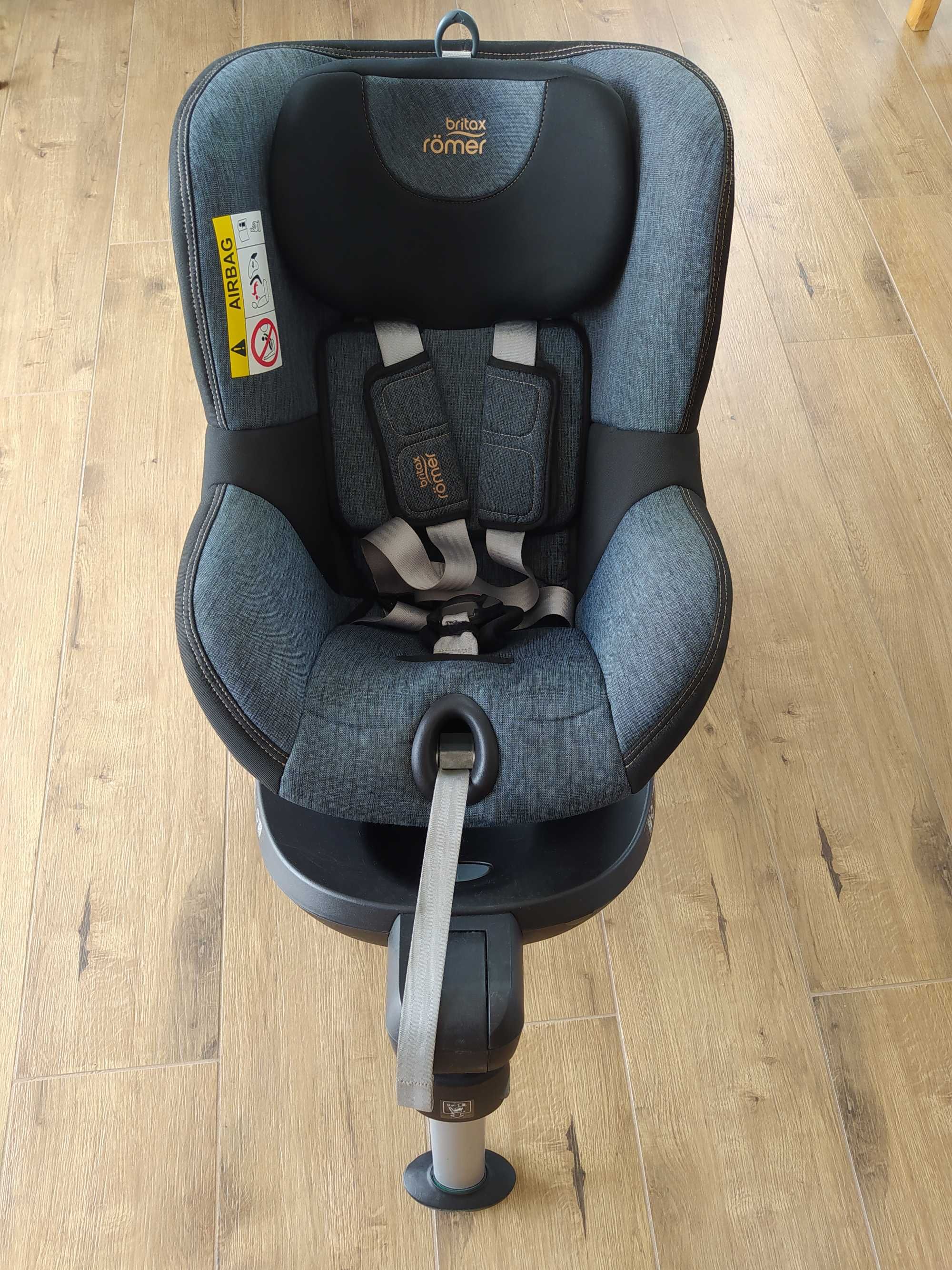 Fotelik samochodowy obrotowy Britax Römer Dualfix2 R