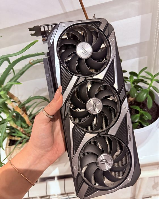 ASUS GeForce RTX 3060 ROG STRIX OC V2 12Gb