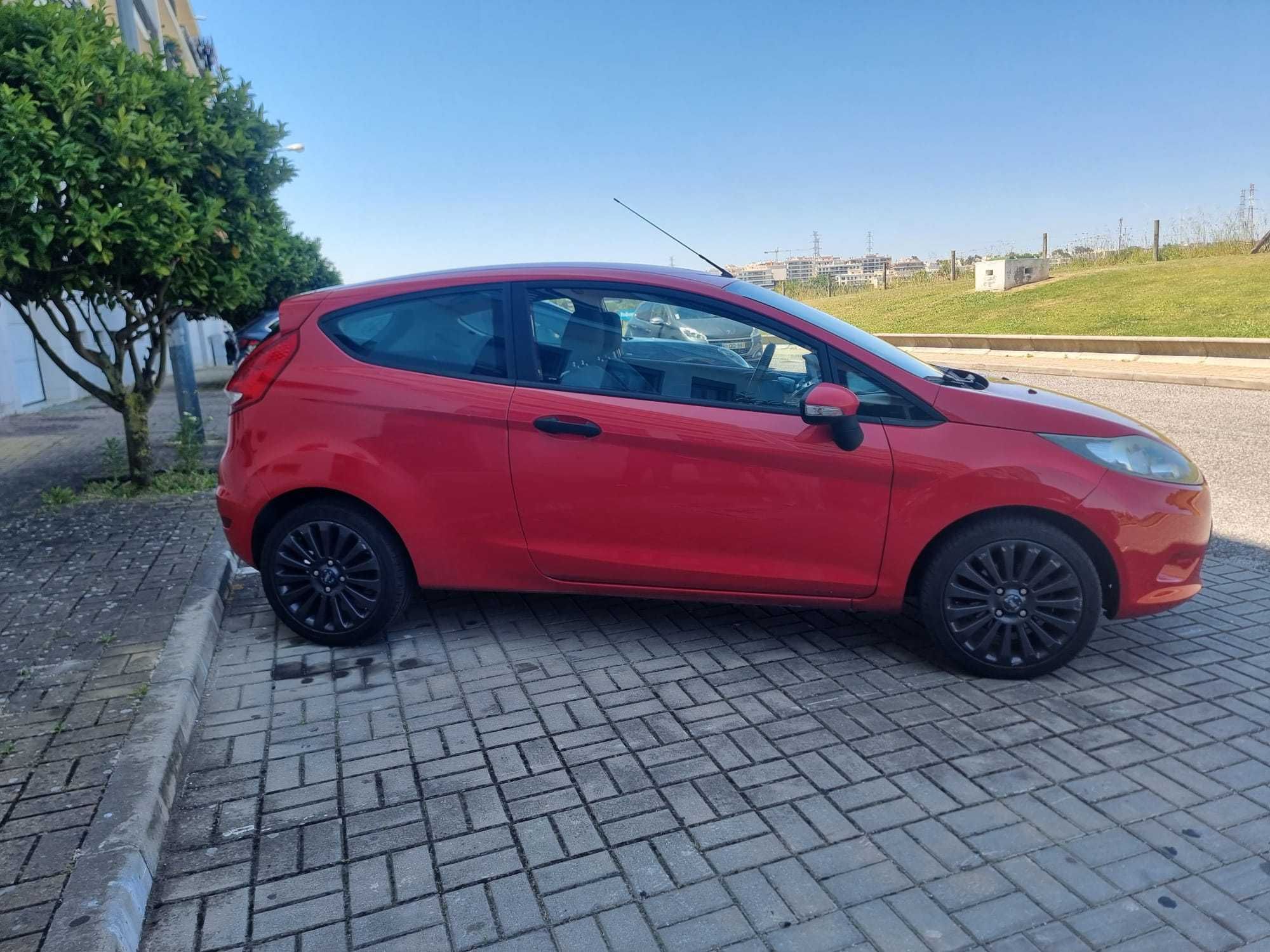 Carro FORD Fiesta 1.4 TDCi 5L Gasoleo