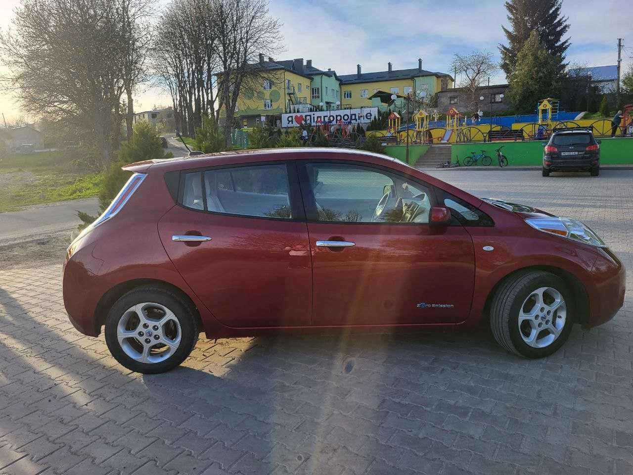 Nissan Leaf 2012