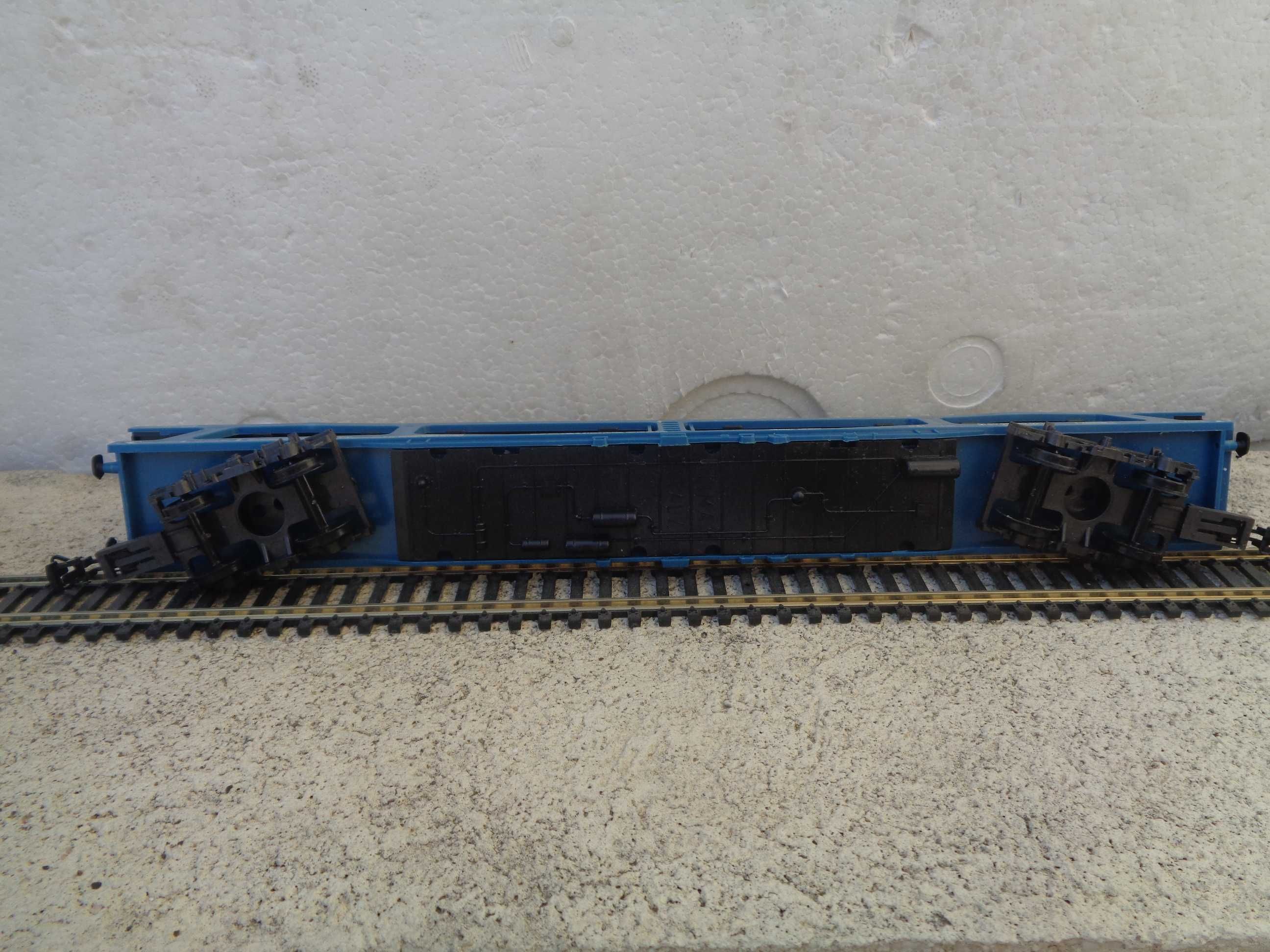 1:87 LIMA Carruagem porta carros refª 309054 comboio