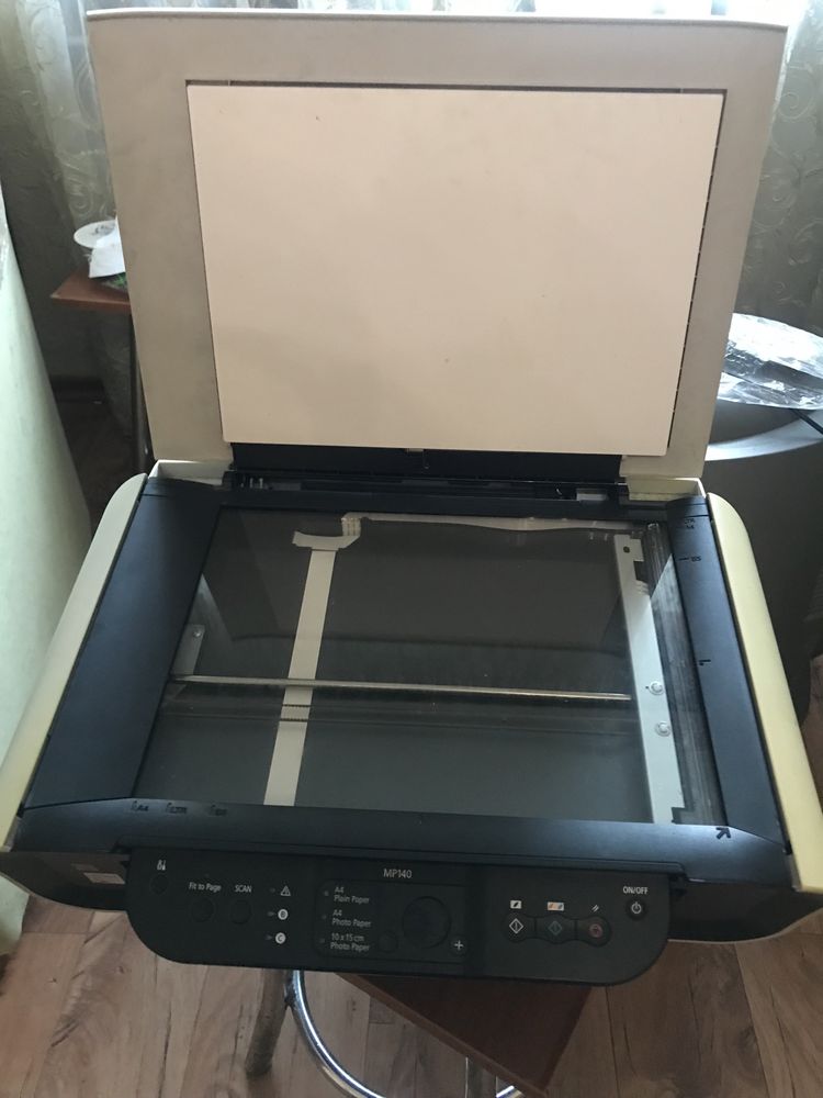 Принтер сканер копир три в одном,Canon mp140,рабочий