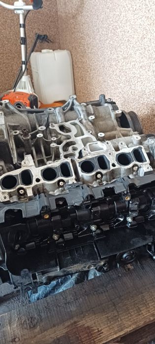 Słupek silnika BMW f11