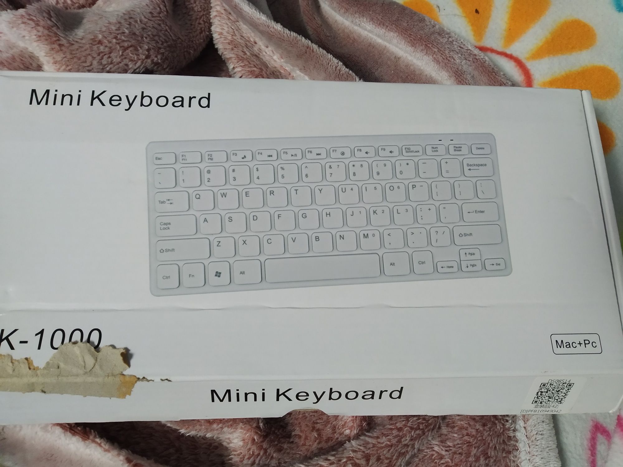 Klawiatura mini przewodowa K-1000 qwerty