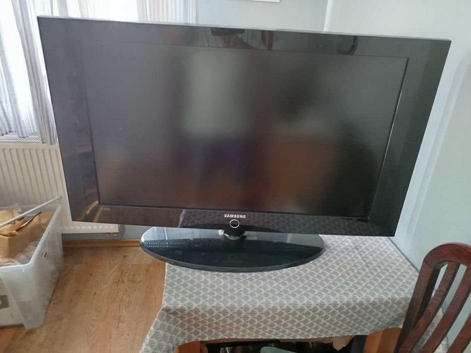 Telewizor Samsung 37 cali