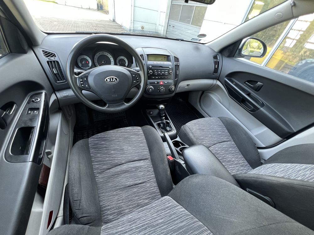 Kia Ceed 1.4 benzyna 2007 rok