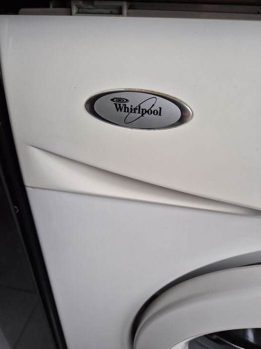 Pralka whirlpool