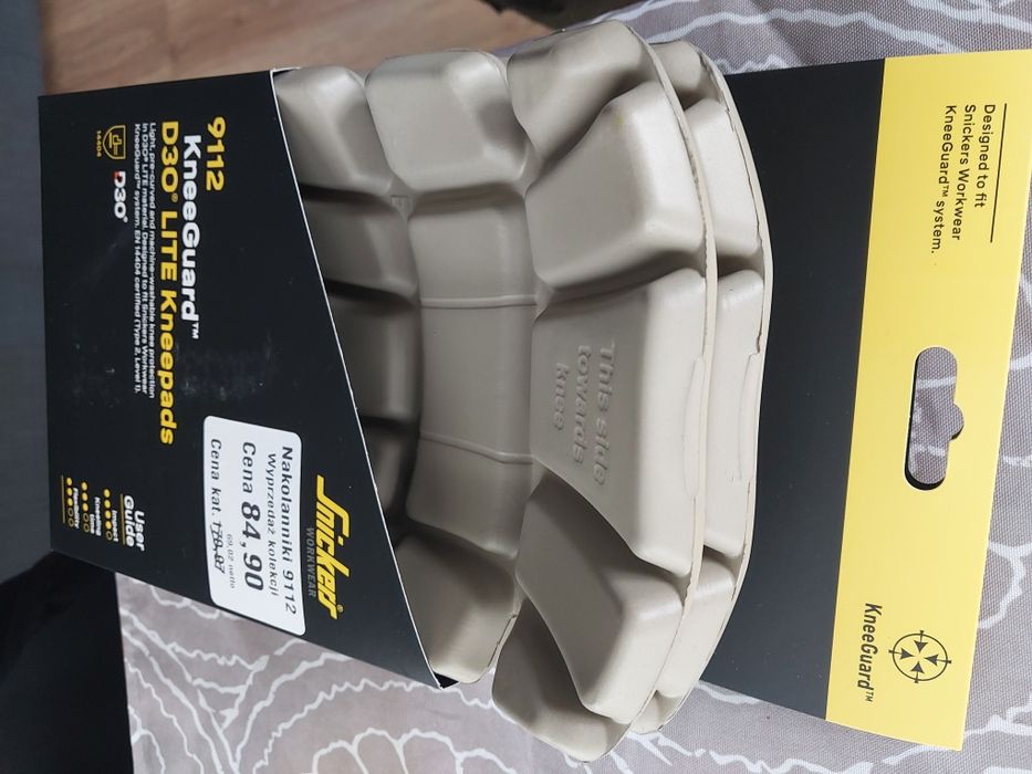 Sprzedam nakolanniki Snickers