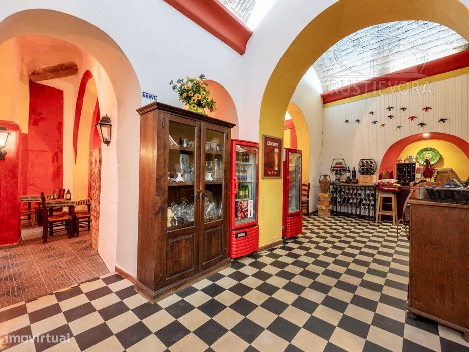 Venda da totalidade do capital social de Restaurante em Évora