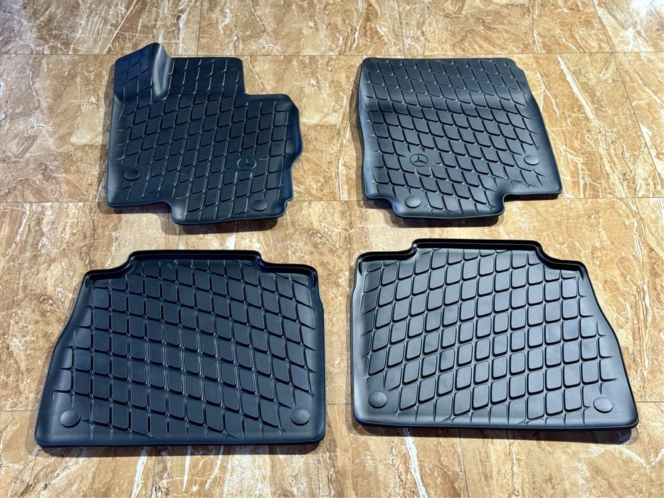 Продам комплект ковриков Mercedes Benz GLE V167 C167