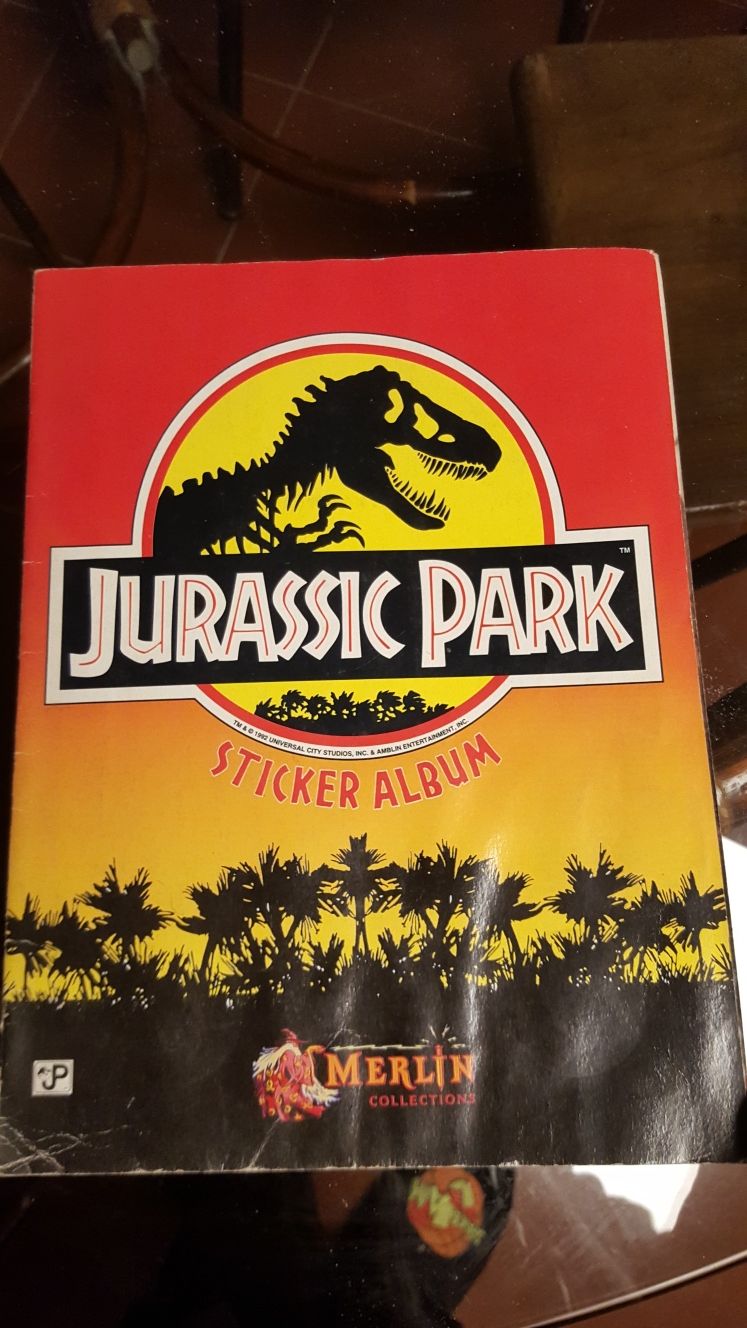 Caderneta Jurassic Park Completa