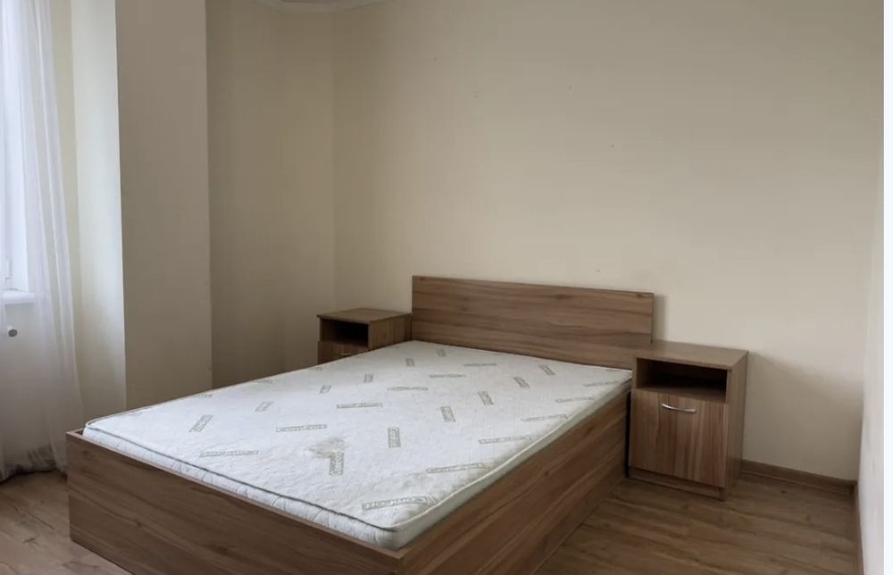 Комфортна 2/х кім у центрі у новобудові