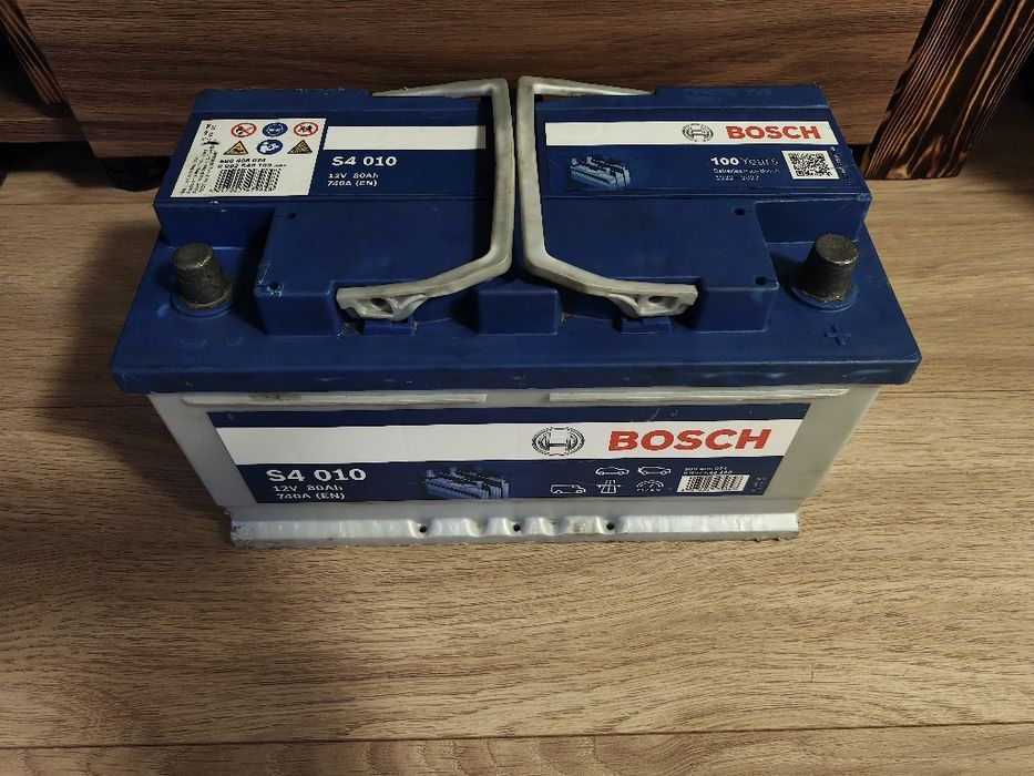 Akumulator BOSCH S4 010/ 12V 80Ah. 740A(EN)