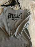 Szara bluza sportowa uniwersalna everlast w bdb stanie lato