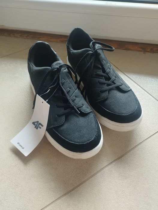 Buty 4F czarne nowe