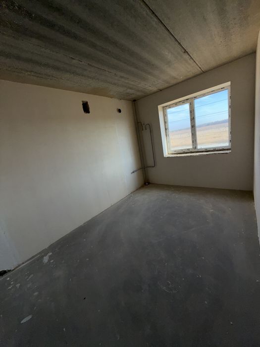 Продаж квартири з видом на набережну