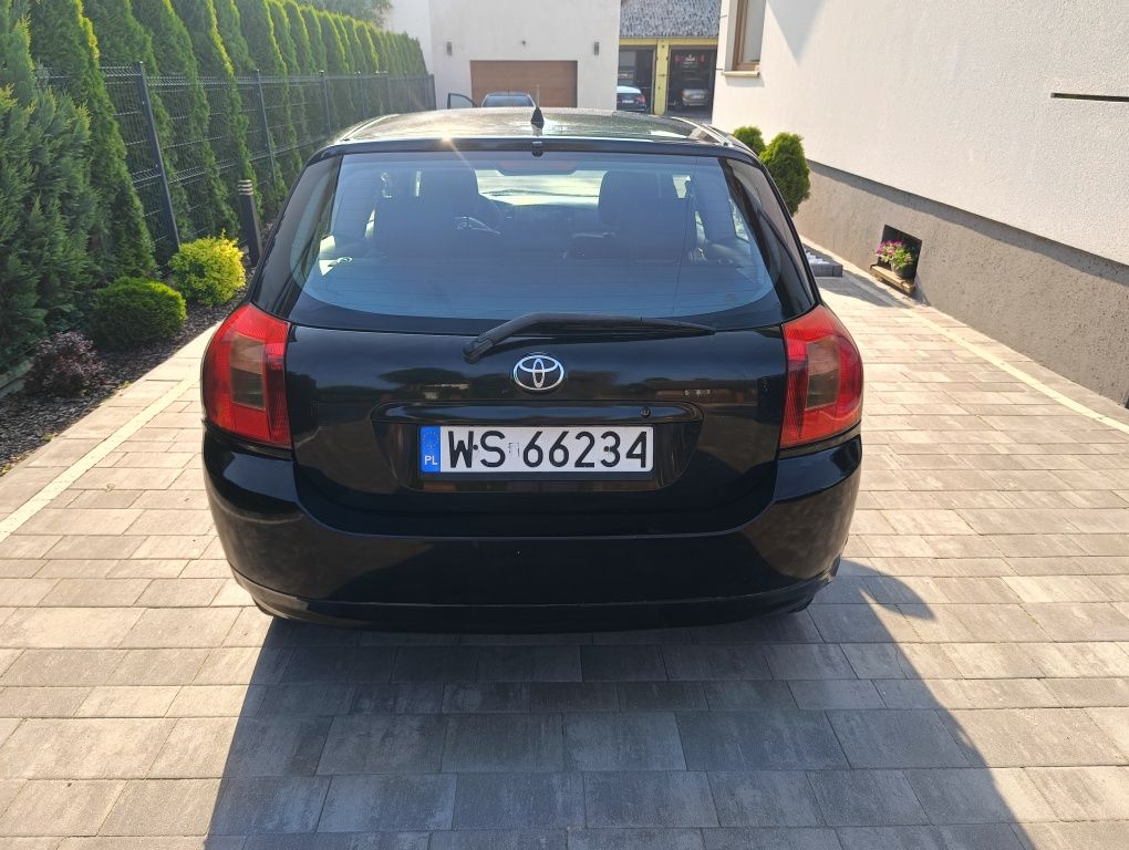 Toyota Corolla 1.6b
