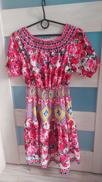 Sukienka damska w kwiaty róże Rozm uniwersalny lato