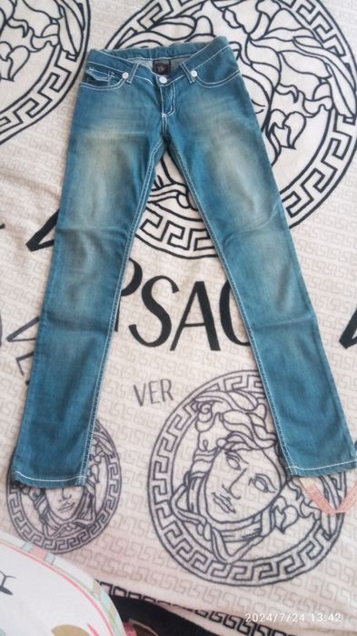 Продам джинсы скинни подростковые для девочки в отличном состоянии