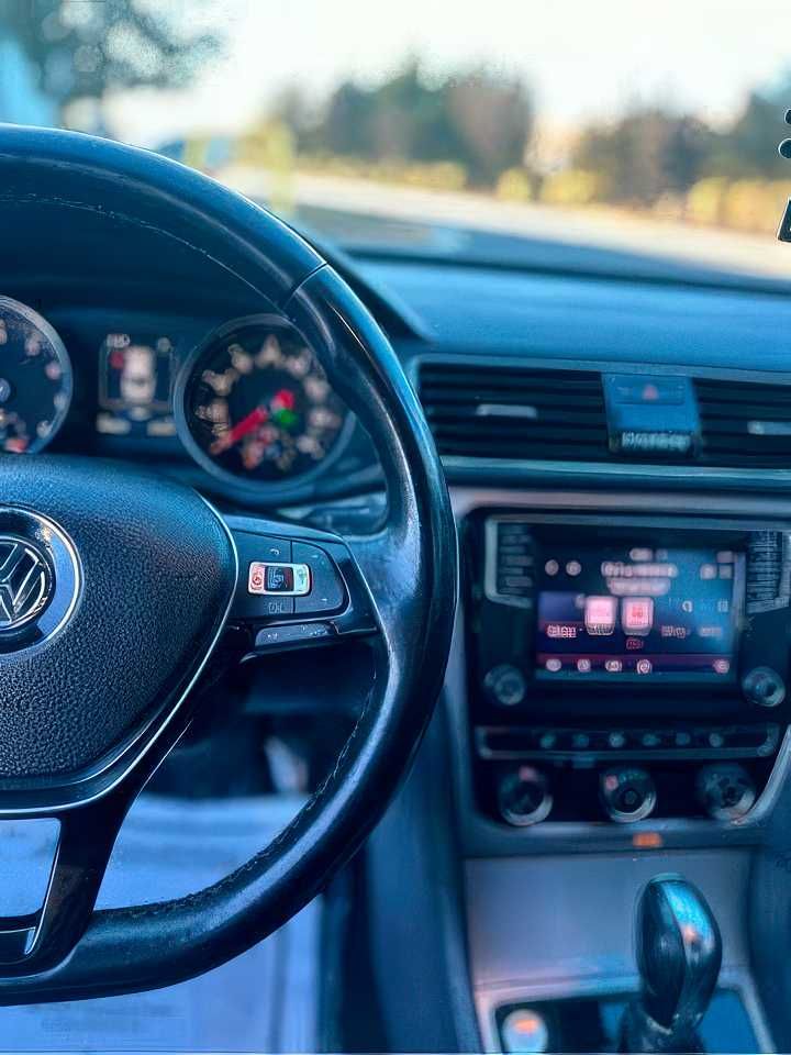 2019 Volkswagen Passat Wolfsburg