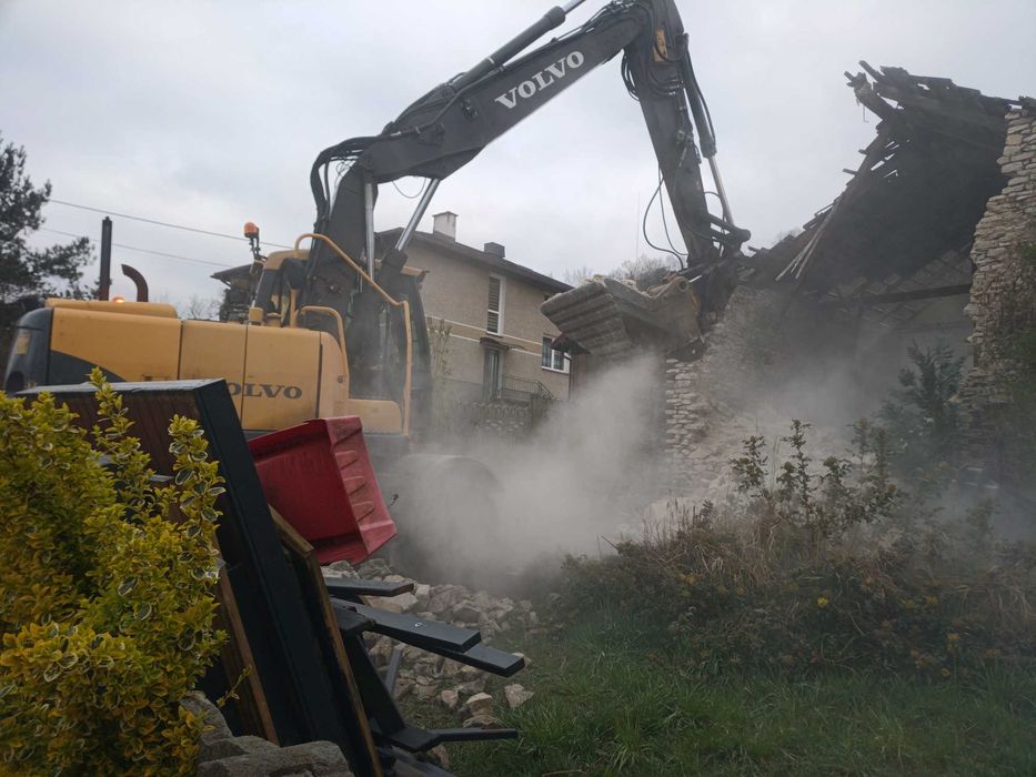 Usługi wywrotka koparką koparko-ładowarką wywóz gruzu Ziemia Ogrodowa